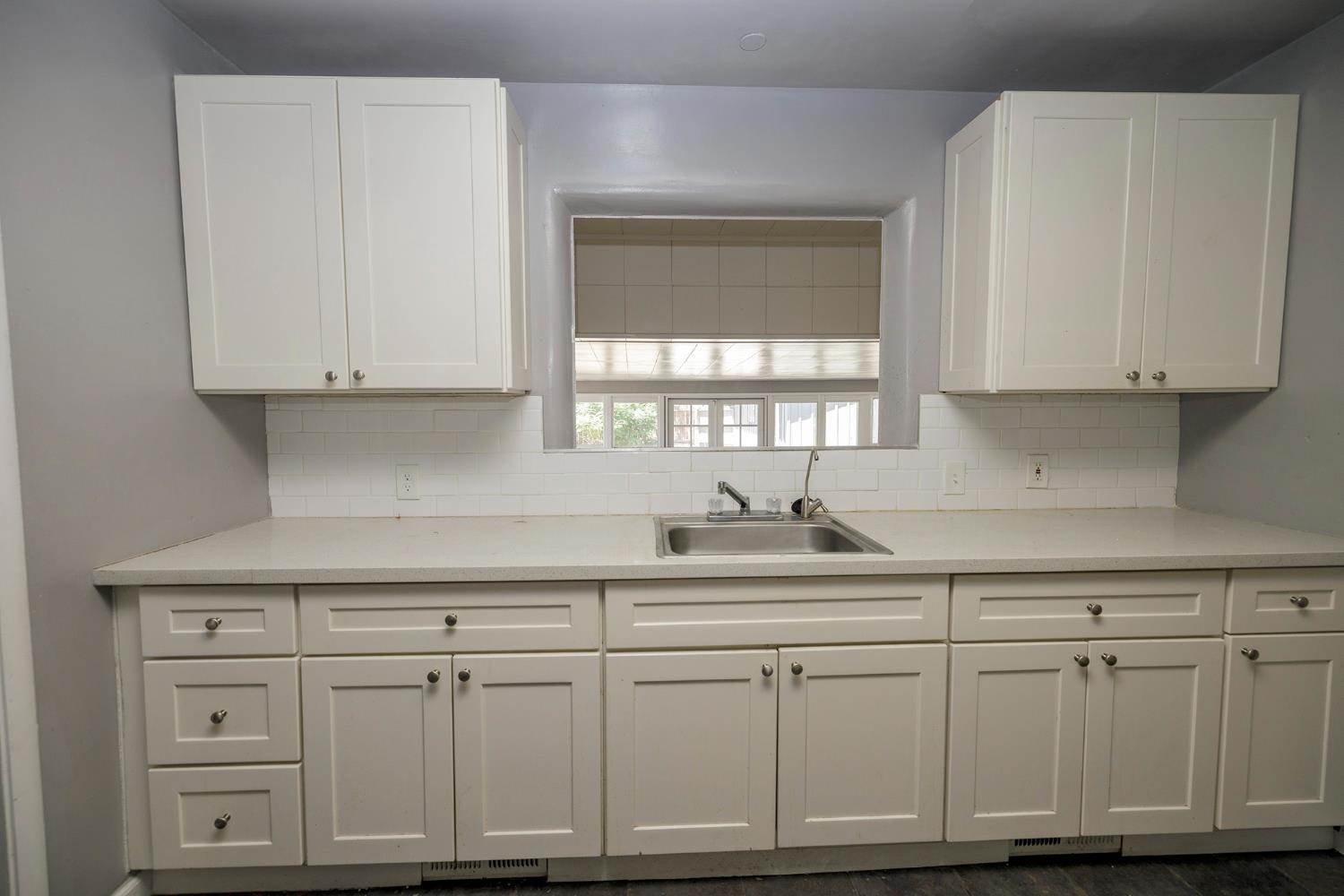 325 Oakshire Ave, Modesto, CA 95354