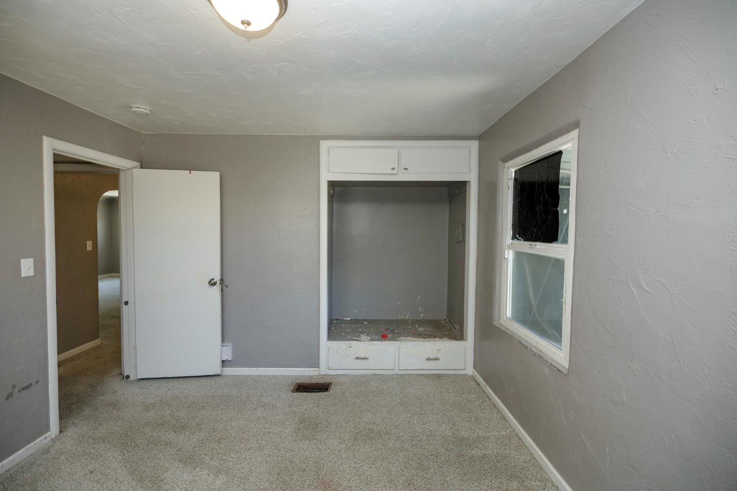 325 Oakshire Ave, Modesto, CA 95354