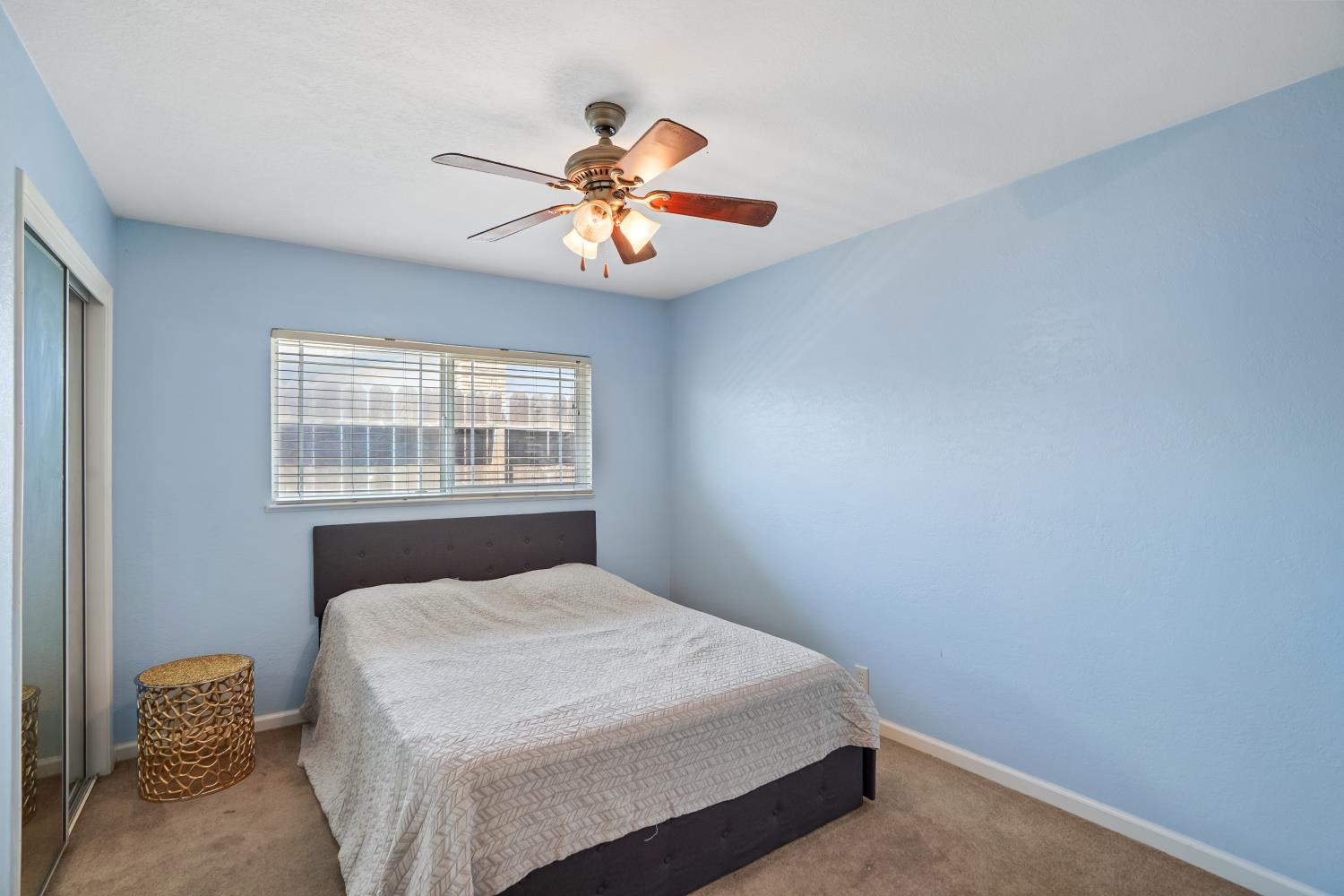 845 Siskiyou Ln, Manteca, CA 95336