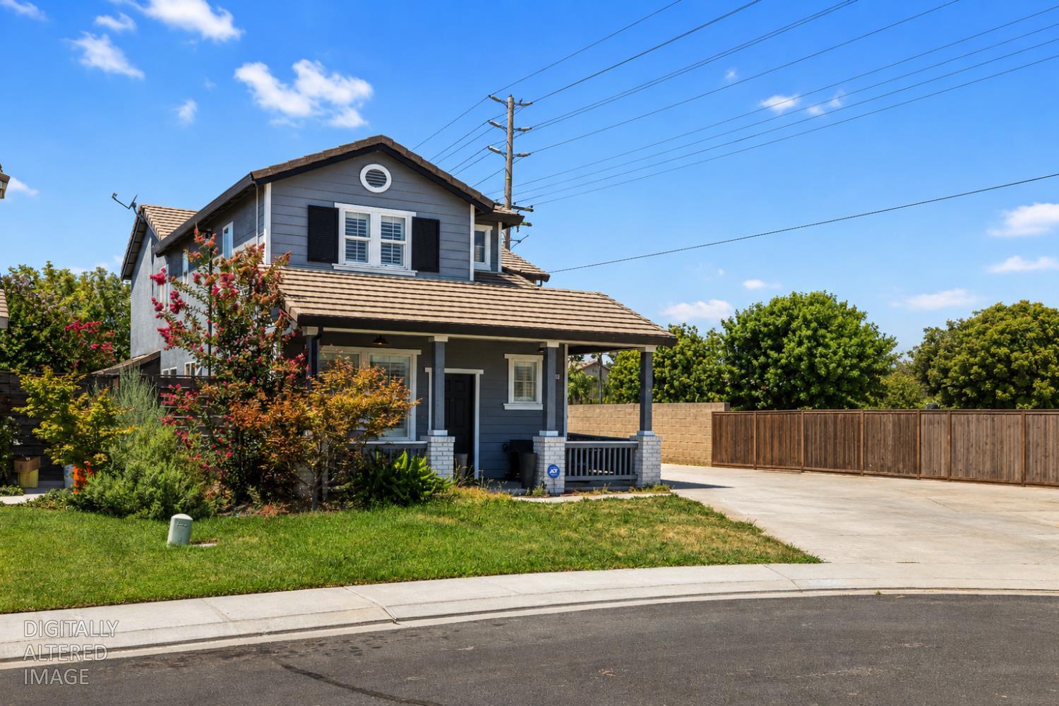 5323 St Elmo Ct, Riverbank, CA 95367