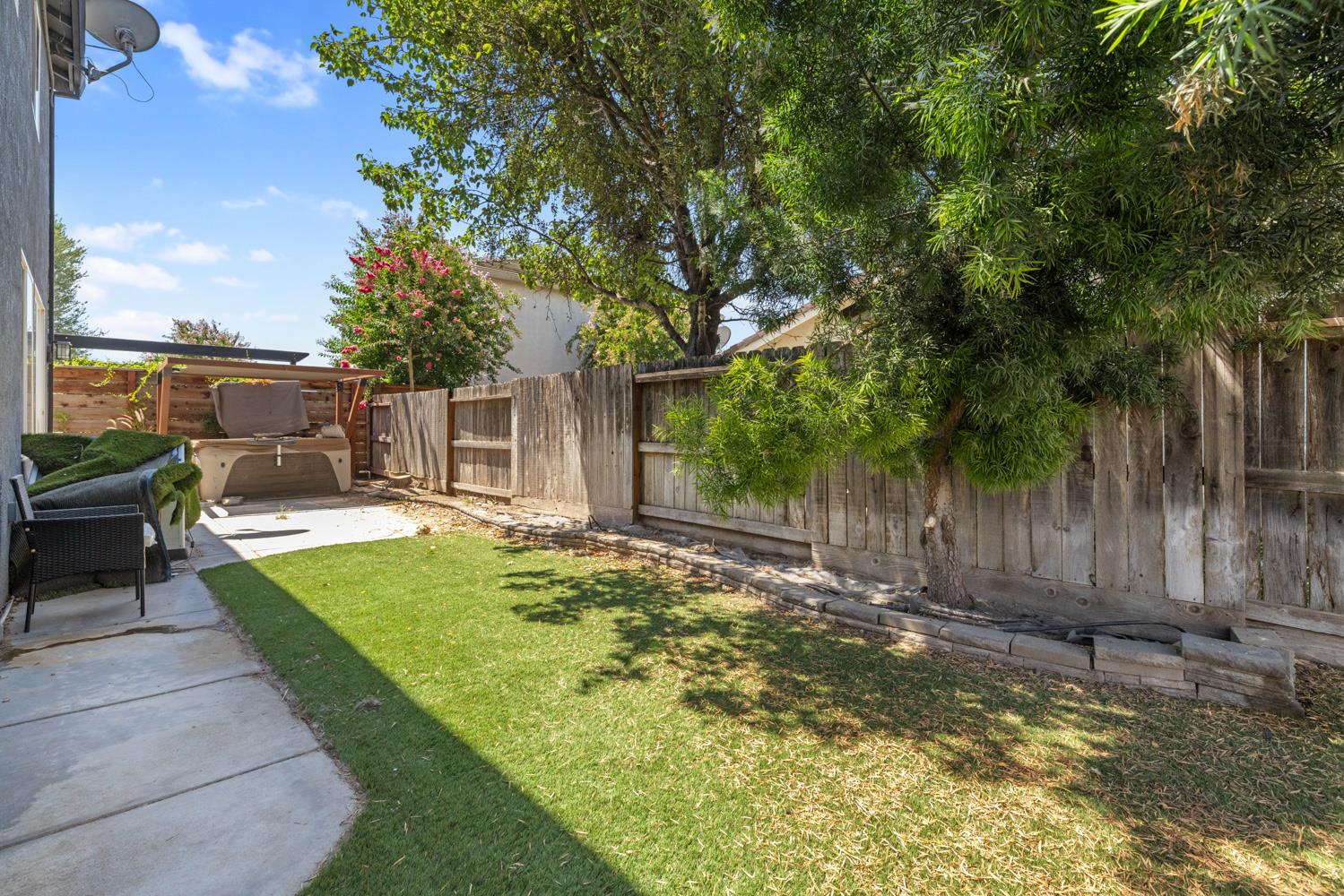 5323 St Elmo Ct, Riverbank, CA 95367