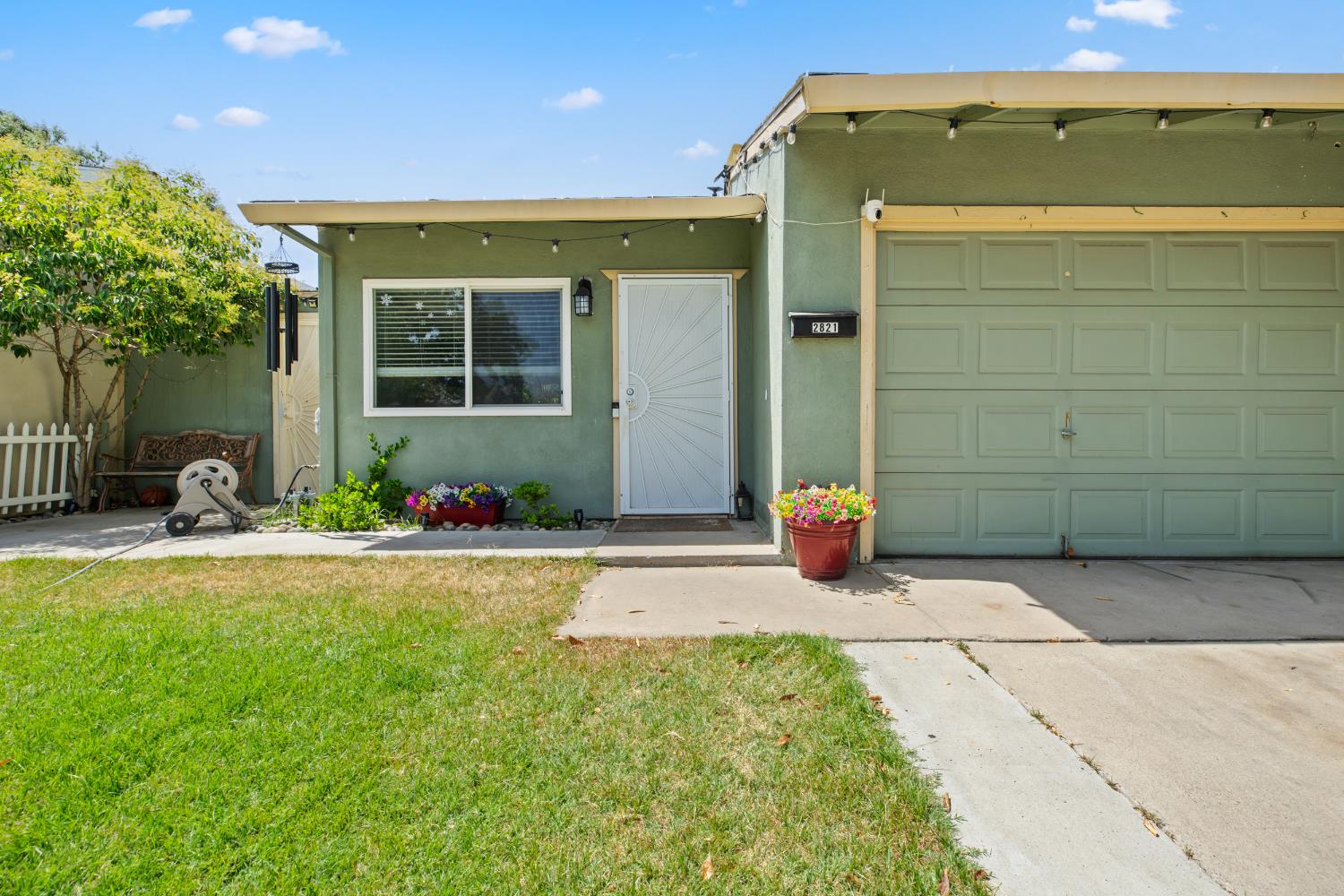 2821 Boardwalk, Modesto, CA 95350