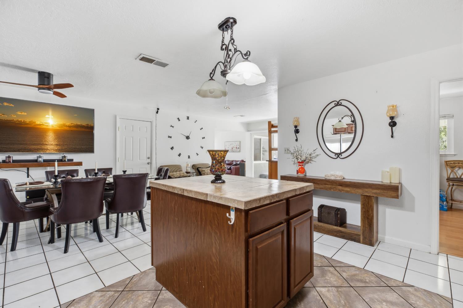 2821 Boardwalk, Modesto, CA 95350