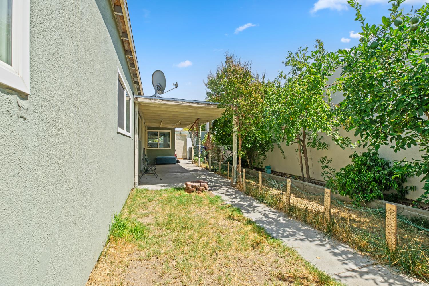2821 Boardwalk, Modesto, CA 95350