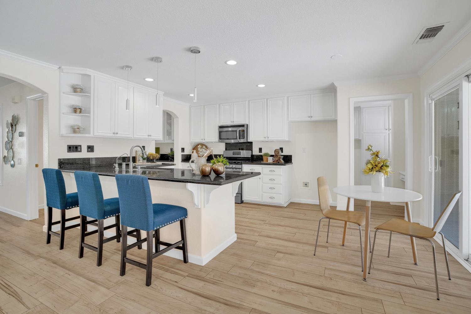 420 Vintage Dr, Turlock, CA 95382