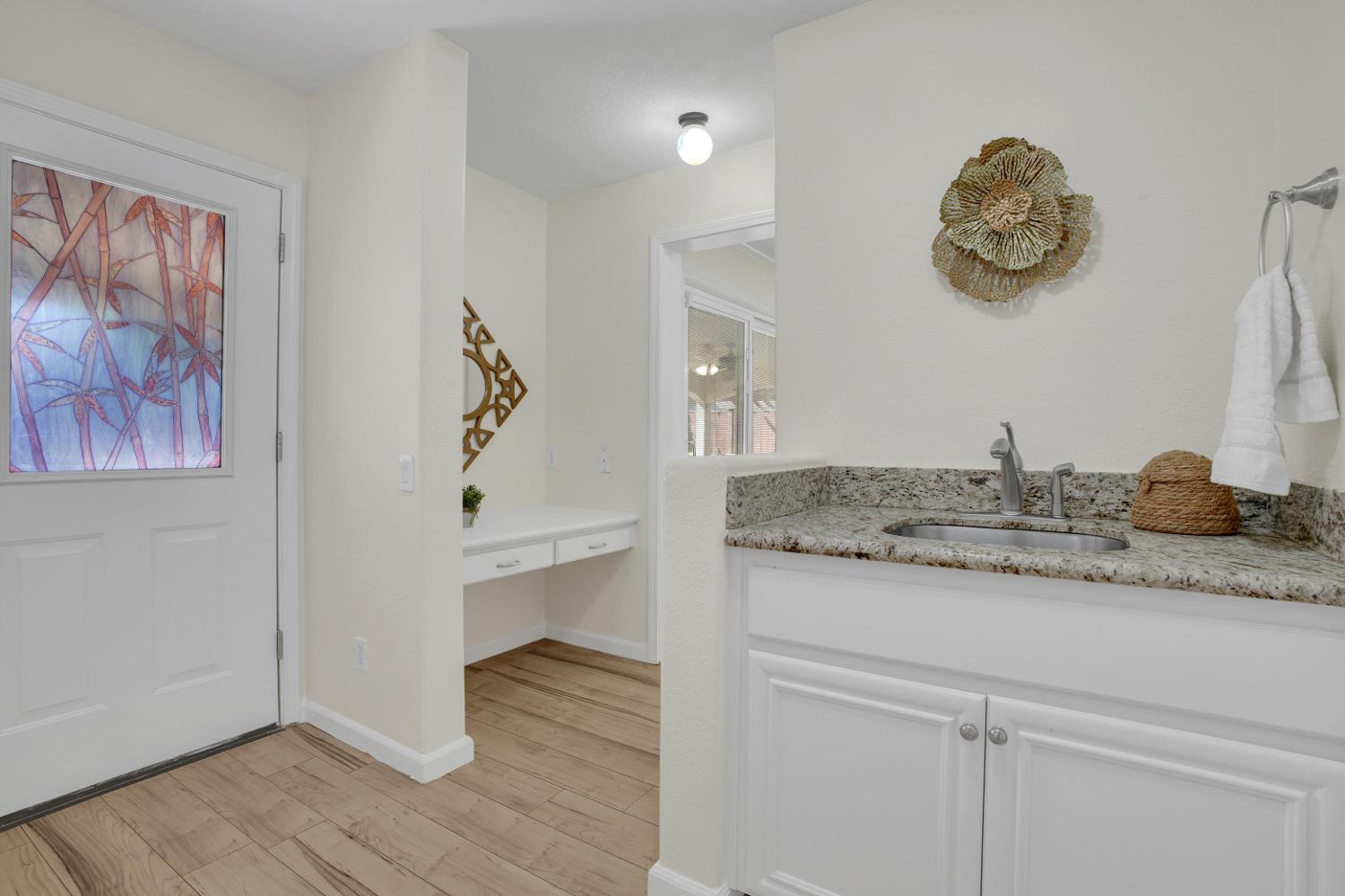 420 Vintage Dr, Turlock, CA 95382