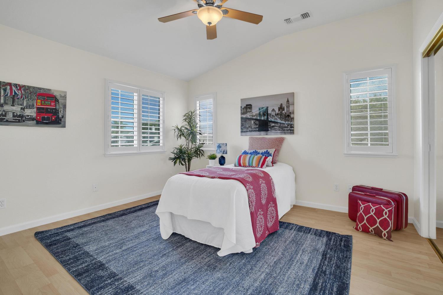 420 Vintage Dr, Turlock, CA 95382