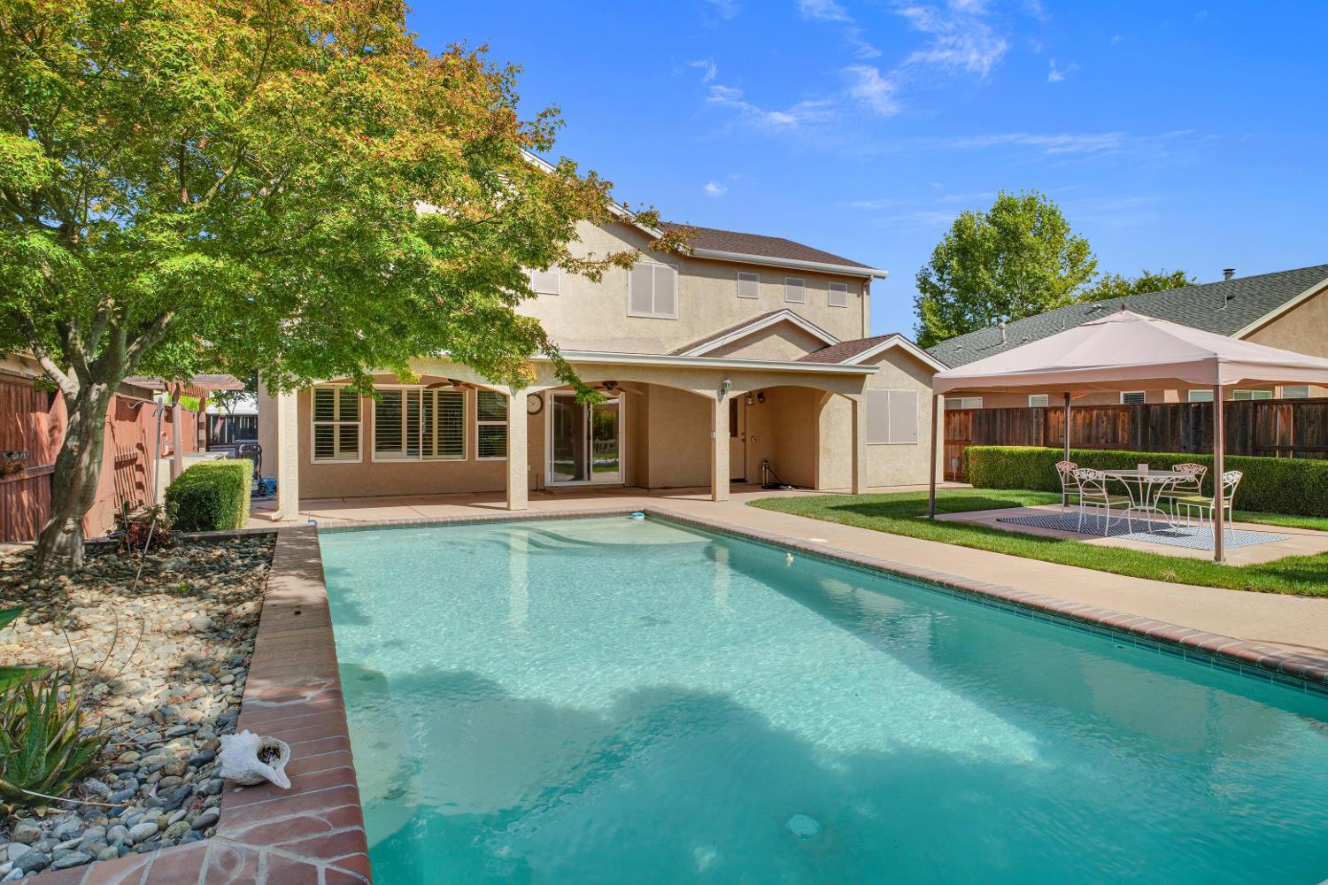420 Vintage Dr, Turlock, CA 95382