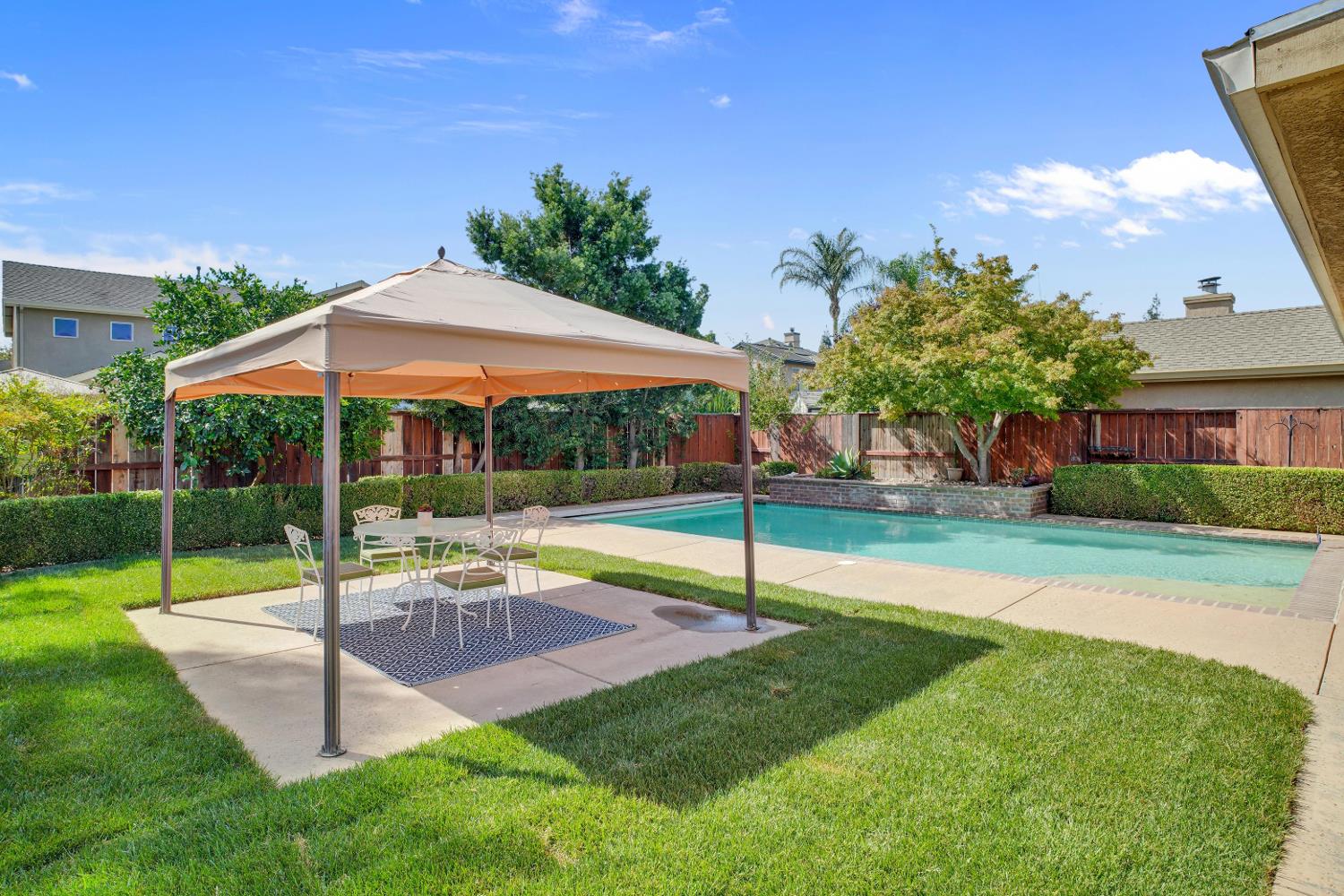 420 Vintage Dr, Turlock, CA 95382