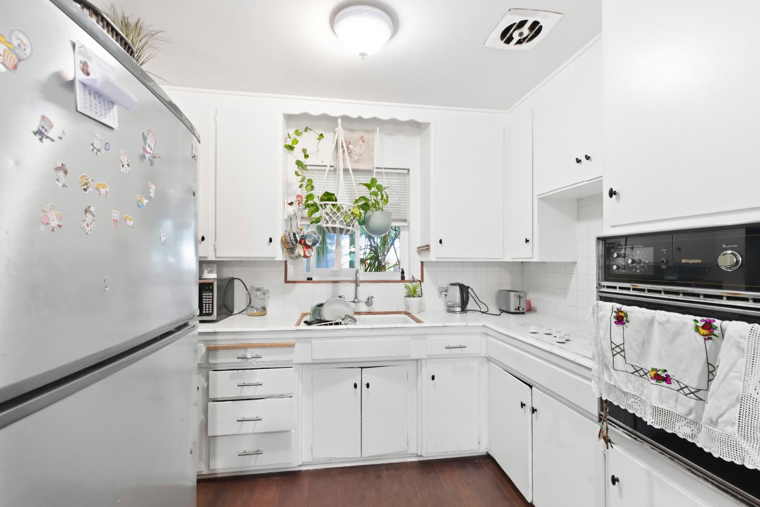 1705 Scott Ave, Modesto, CA 95350