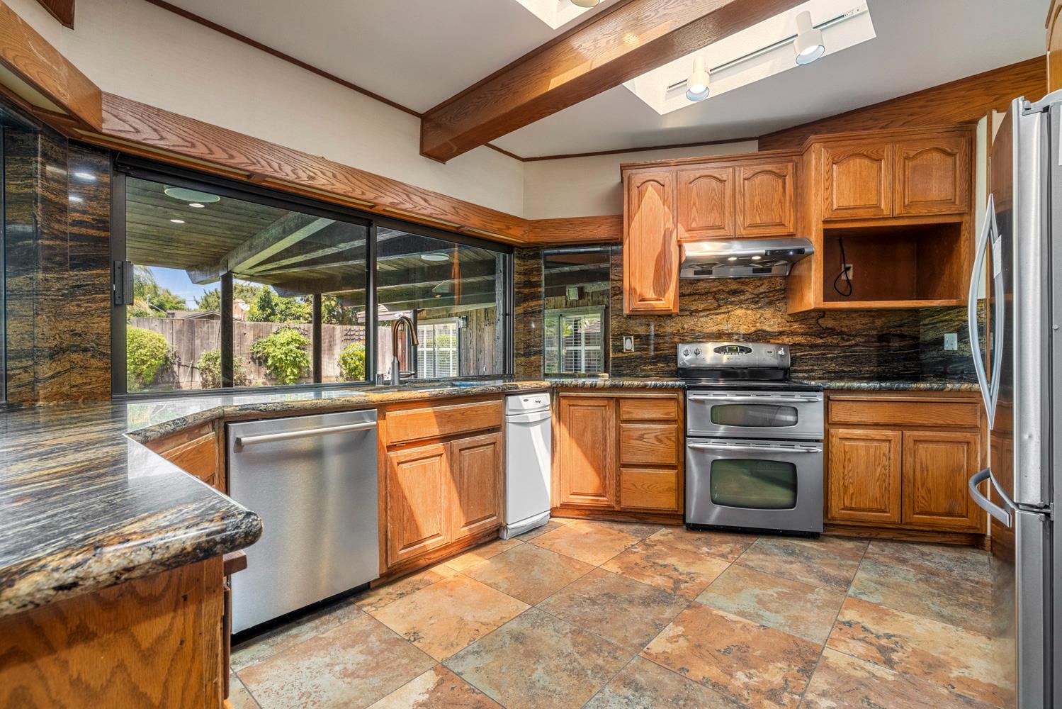 709 Winfield Pl, Modesto, CA 95355