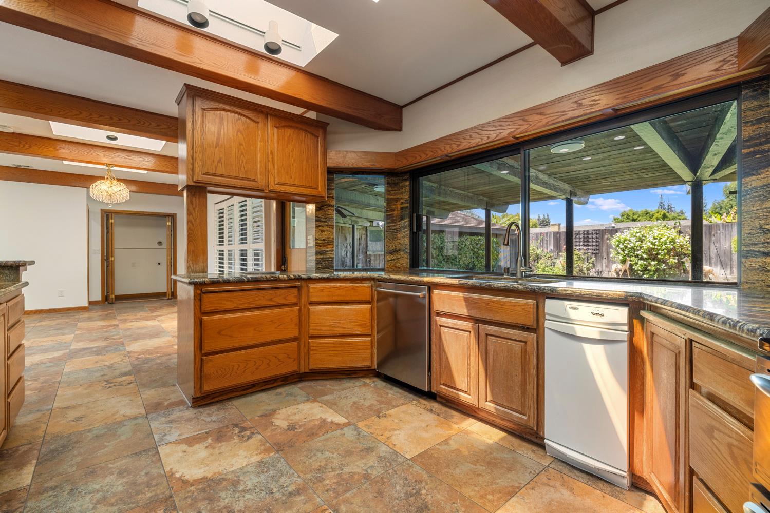 709 Winfield Pl, Modesto, CA 95355