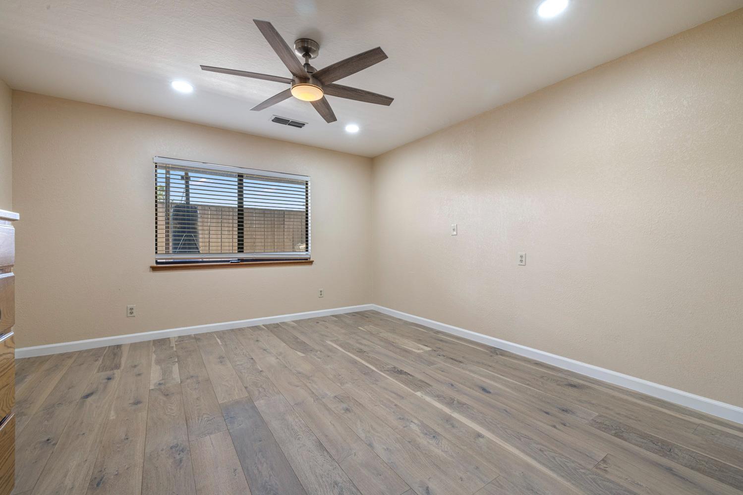 709 Winfield Pl, Modesto, CA 95355