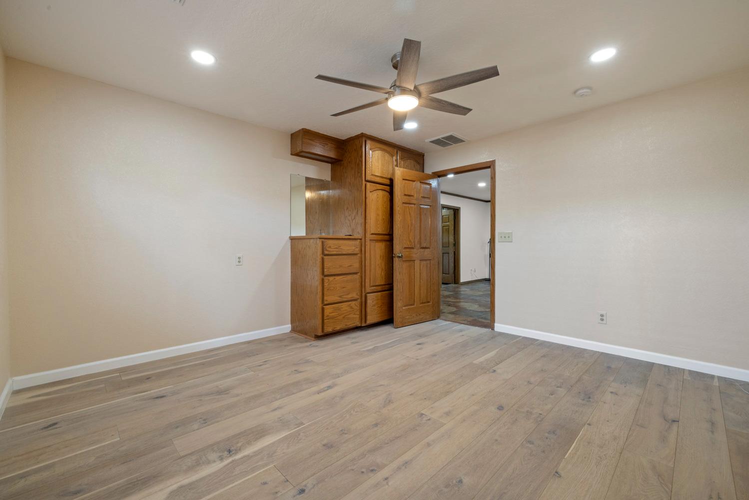 709 Winfield Pl, Modesto, CA 95355