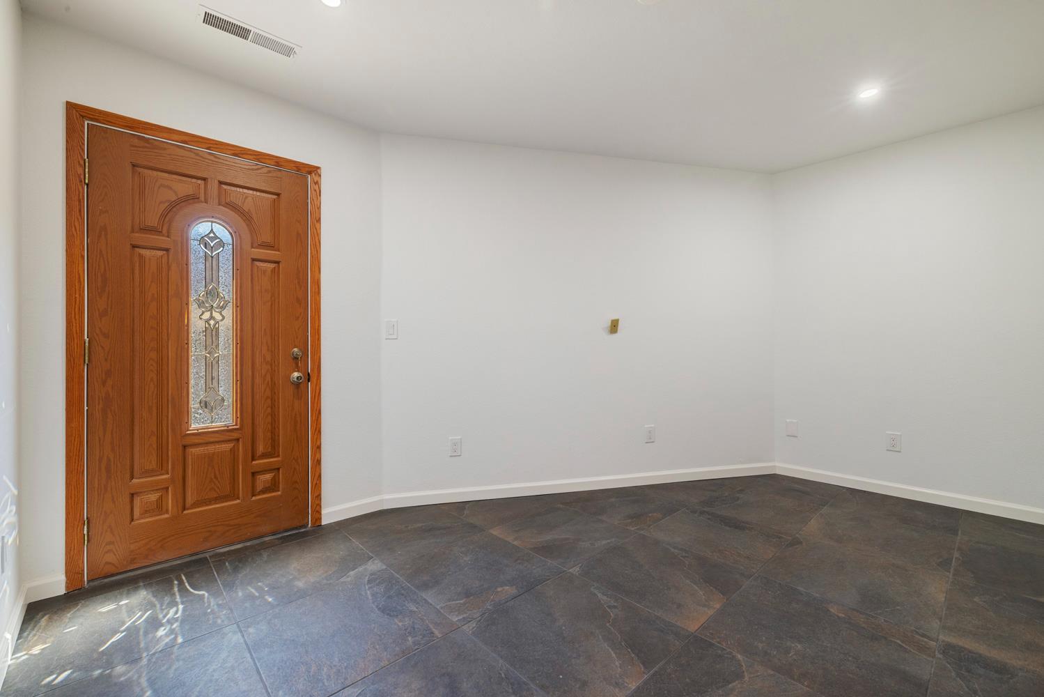 709 Winfield Pl, Modesto, CA 95355