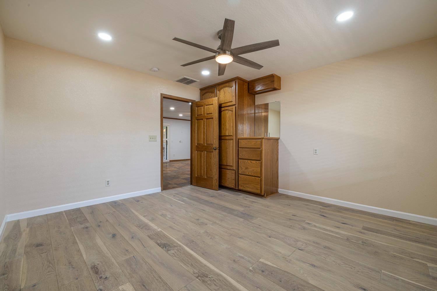 709 Winfield Pl, Modesto, CA 95355