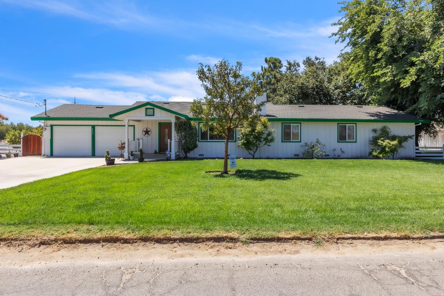 8043 Sunset Dr, Atwater, CA 95301