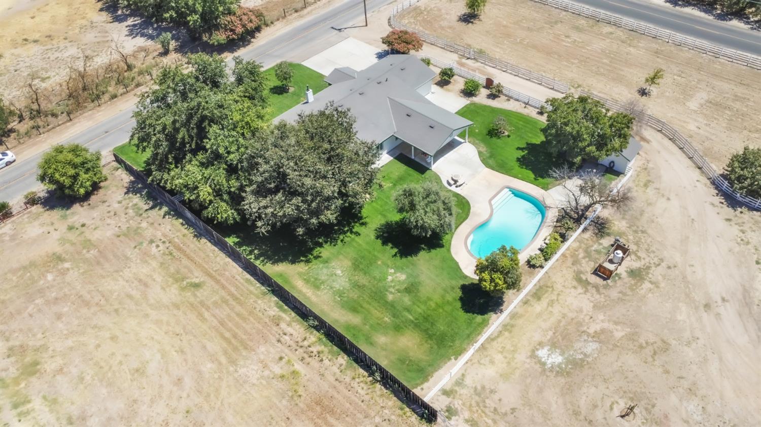 8043 Sunset Dr, Atwater, CA 95301