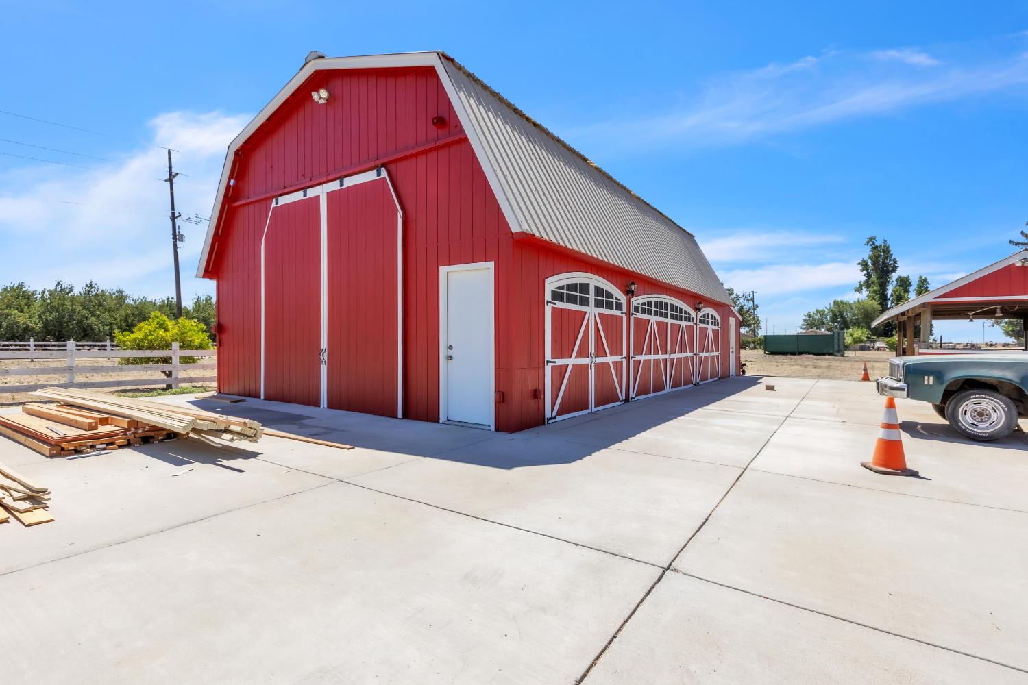 8043 Sunset Dr, Atwater, CA 95301