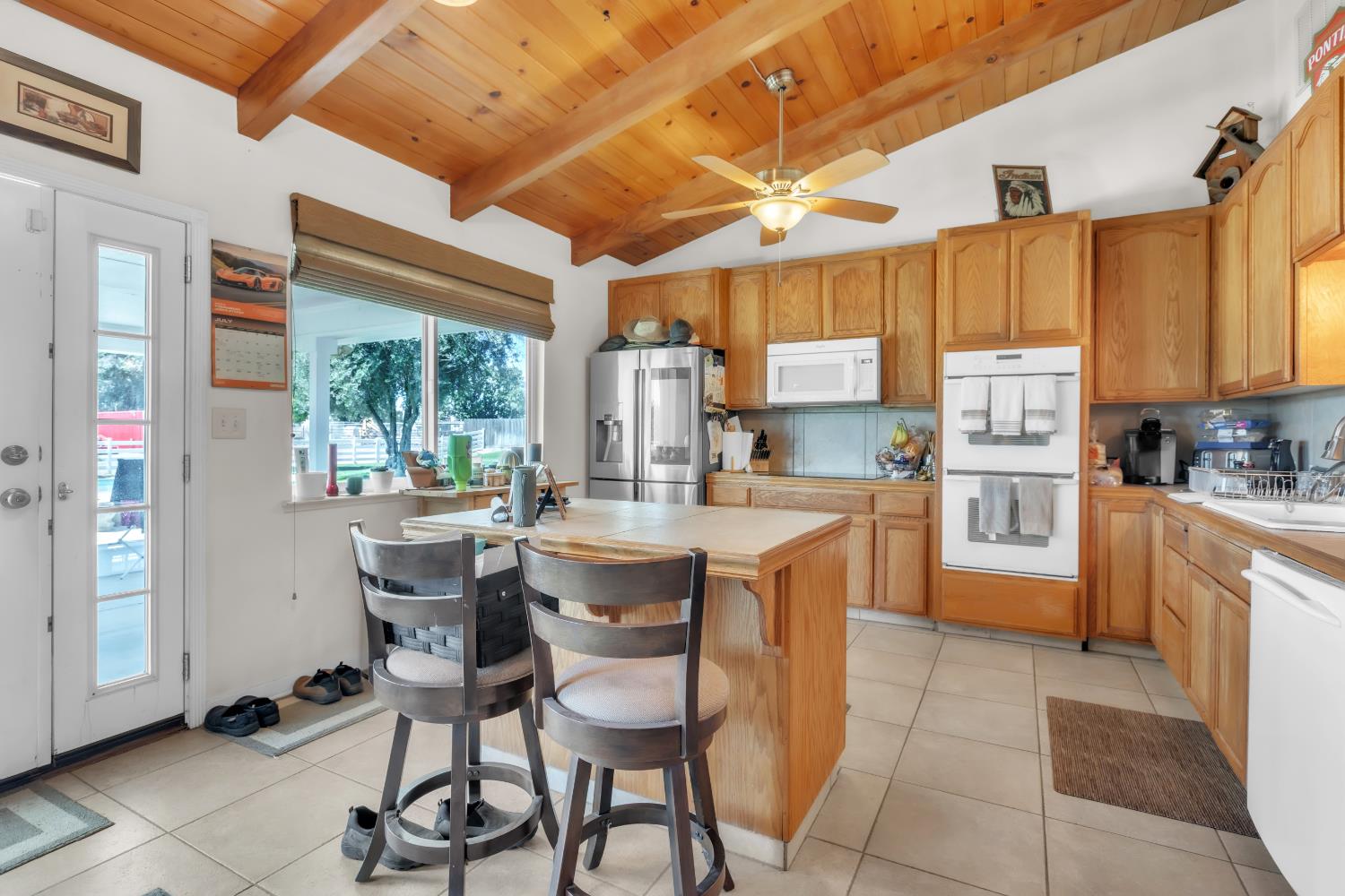 8043 Sunset Dr, Atwater, CA 95301