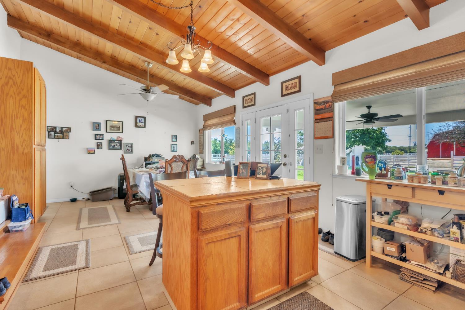 8043 Sunset Dr, Atwater, CA 95301