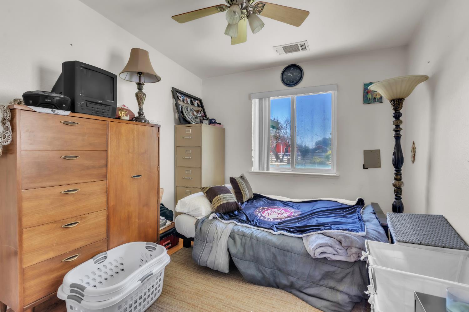 8043 Sunset Dr, Atwater, CA 95301