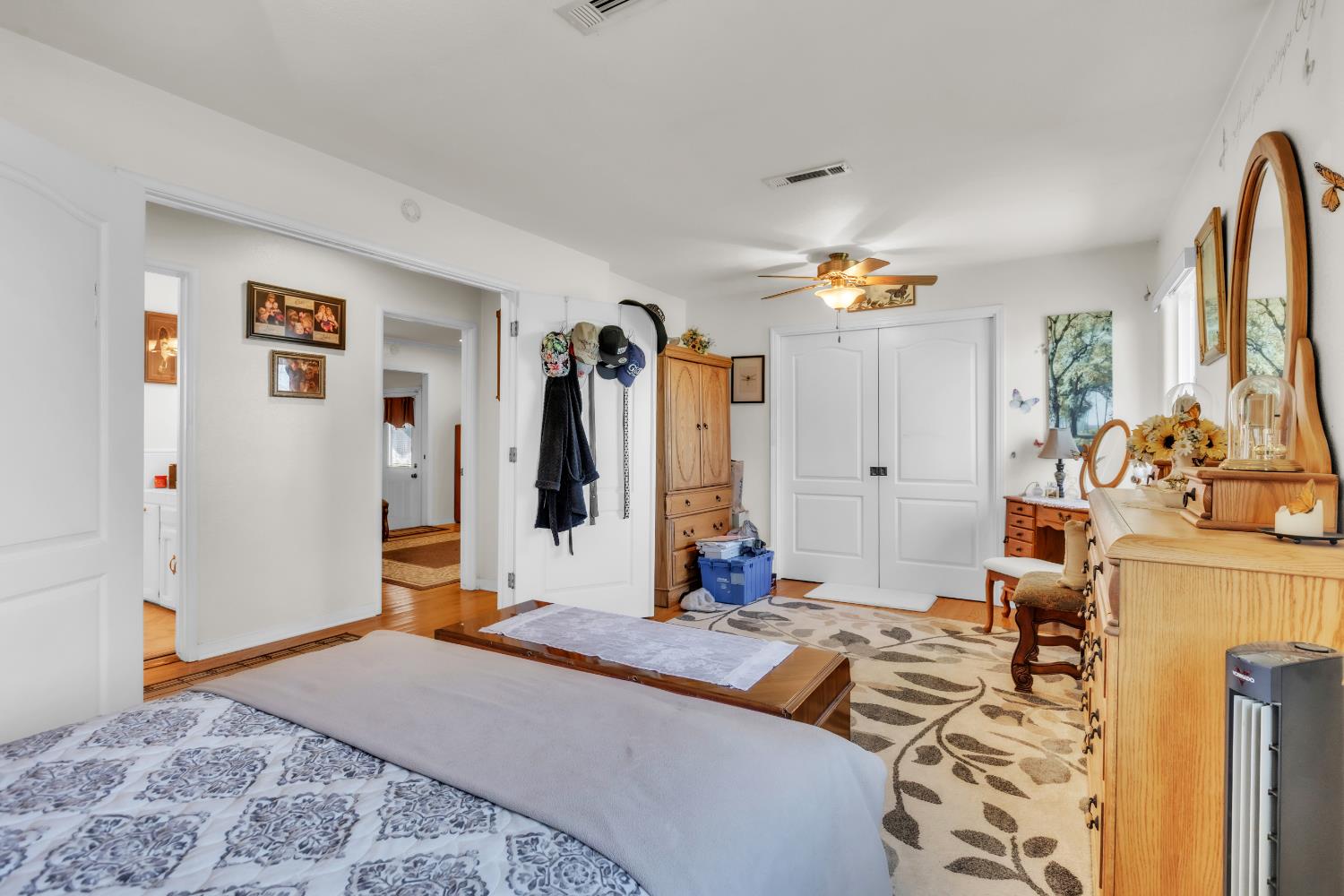 8043 Sunset Dr, Atwater, CA 95301