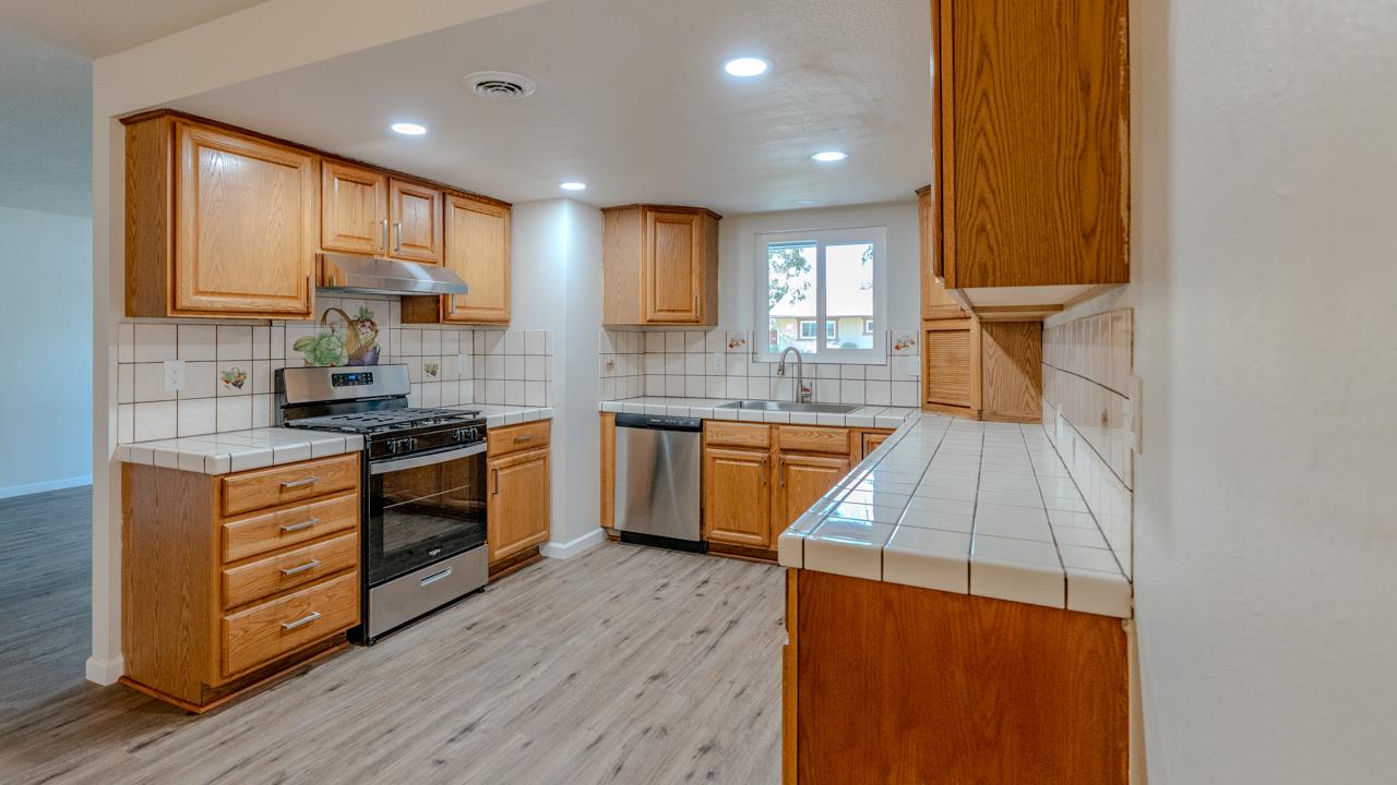 2309 Southridge Dr, Modesto, CA 95350