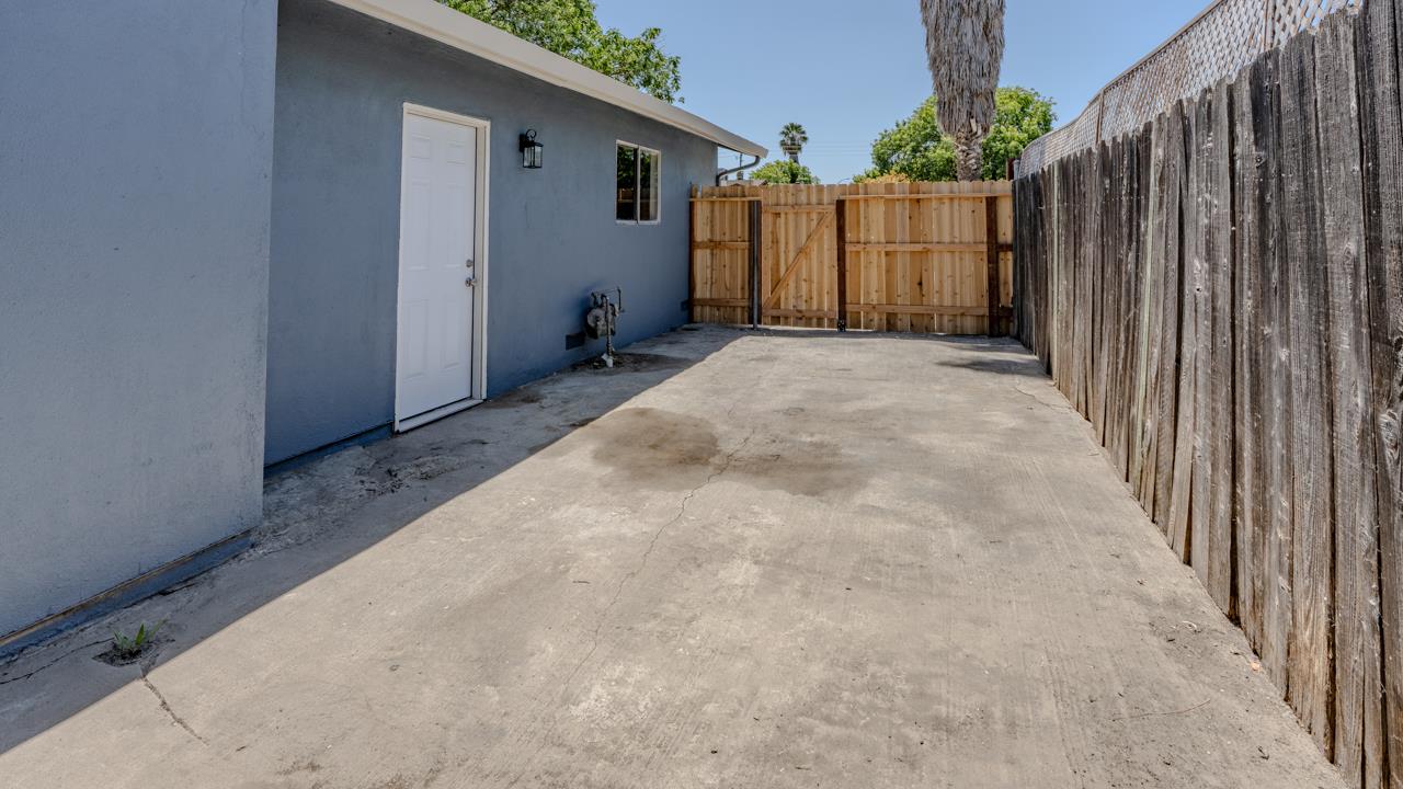 2309 Southridge Dr, Modesto, CA 95350