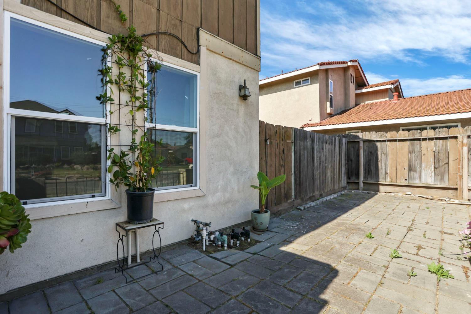 2300 Senimi Cir, Ceres, CA 95307