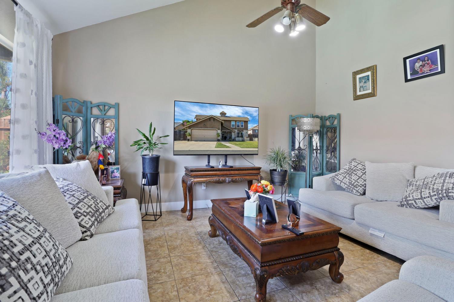 2300 Senimi Cir, Ceres, CA 95307