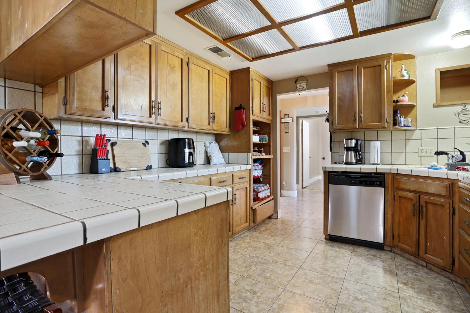 2300 Senimi Cir, Ceres, CA 95307