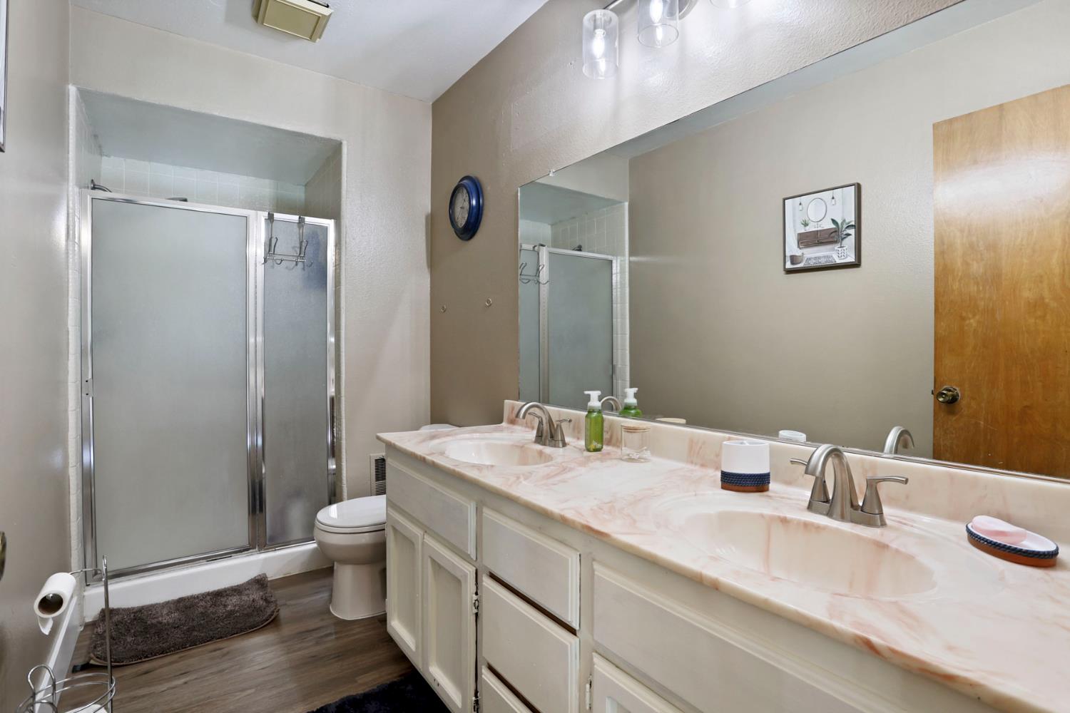2300 Senimi Cir, Ceres, CA 95307