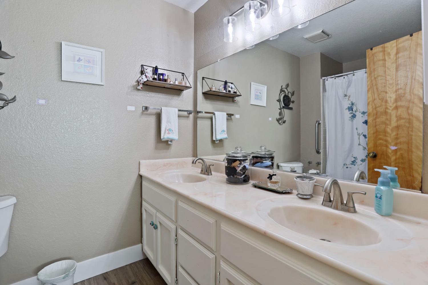 2300 Senimi Cir, Ceres, CA 95307