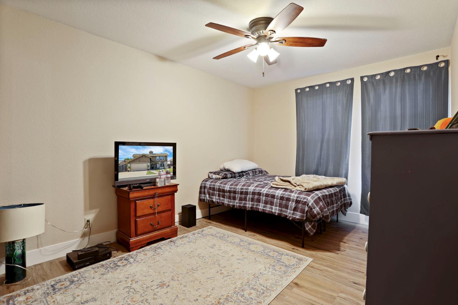 2300 Senimi Cir, Ceres, CA 95307
