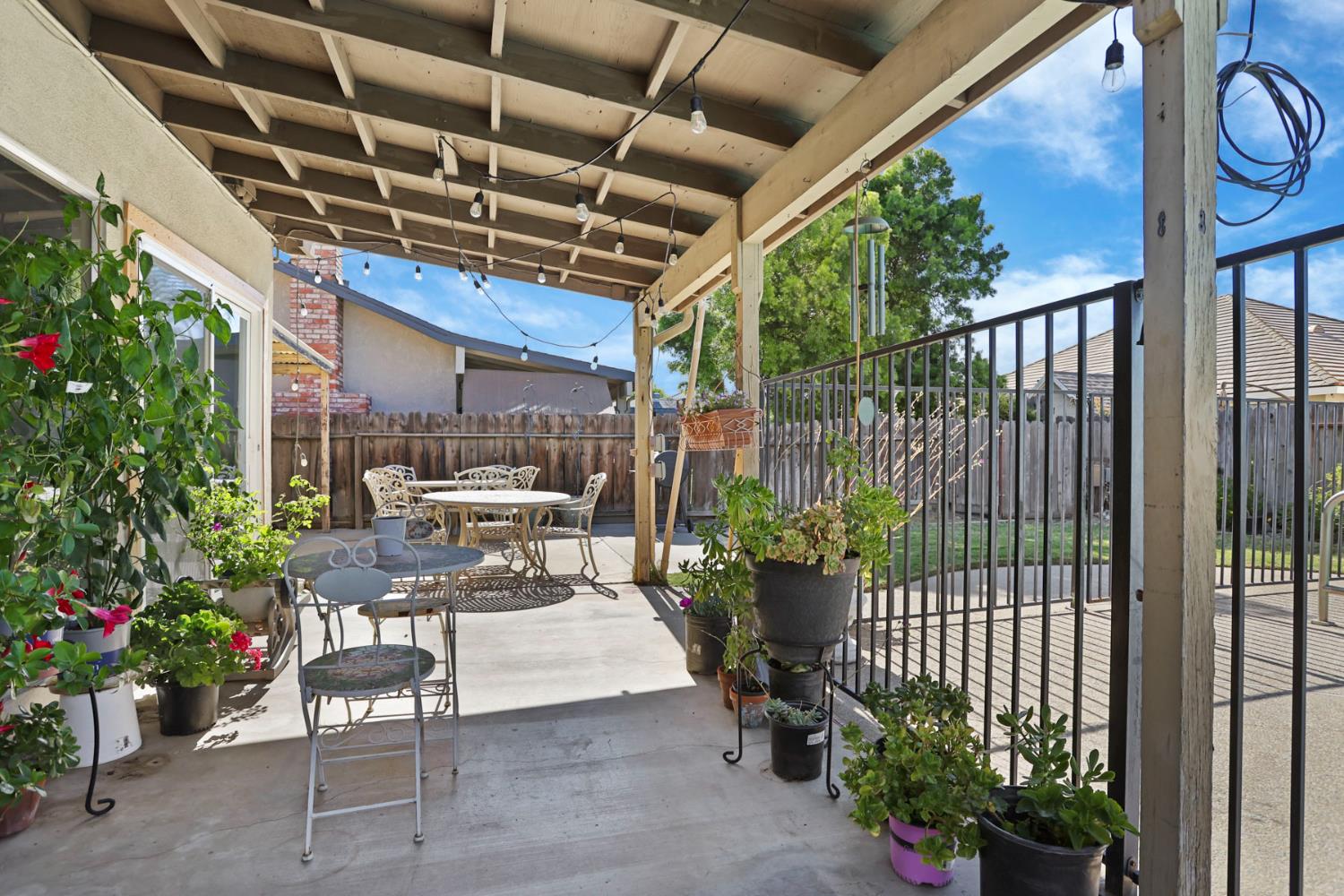 2300 Senimi Cir, Ceres, CA 95307