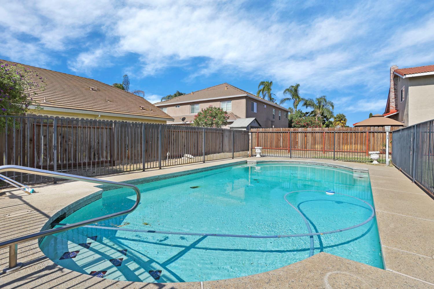 2300 Senimi Cir, Ceres, CA 95307