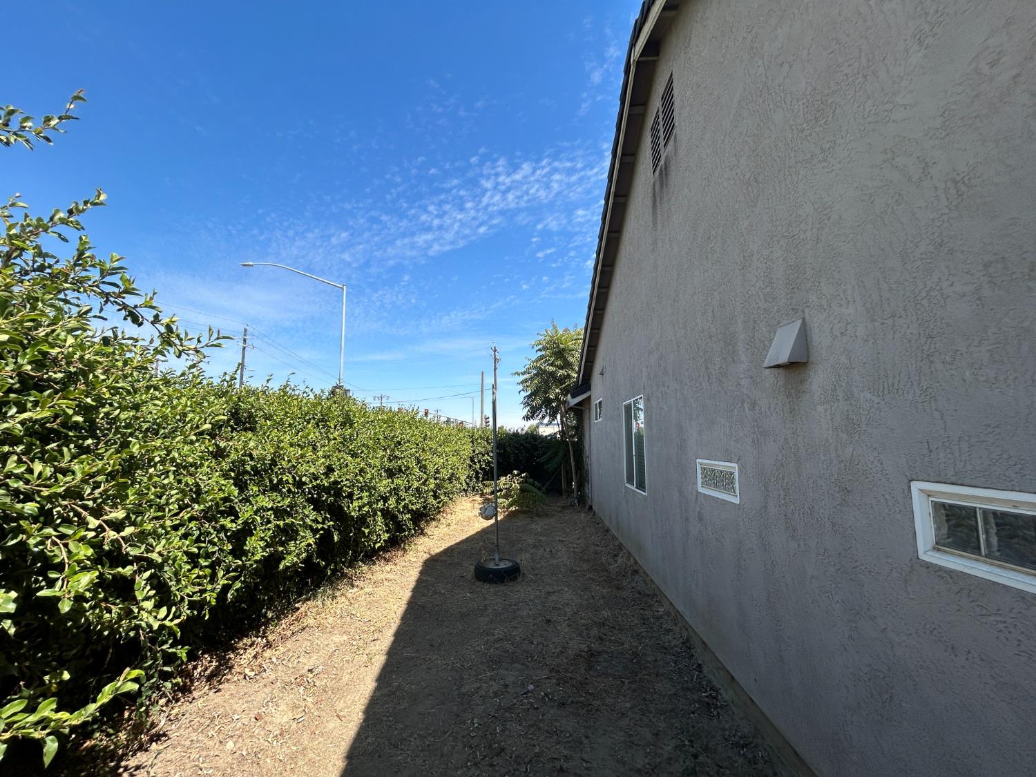 2691 Granite Dr, Atwater, CA 95301