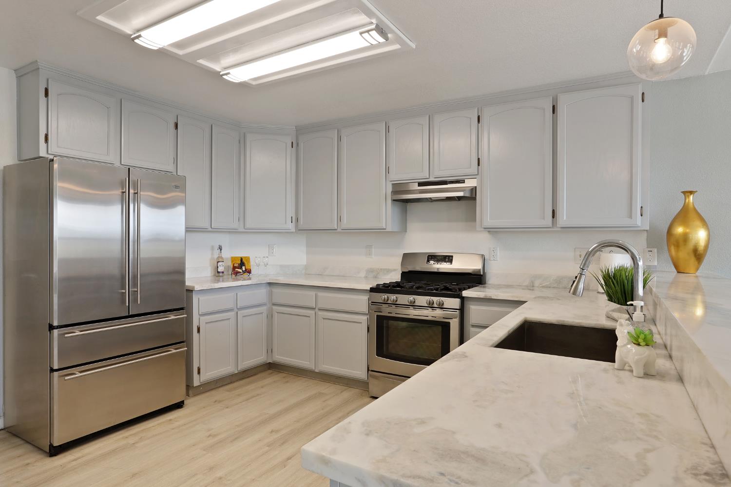 4896 Chuckwagon Dr, Copperopolis, CA 95228