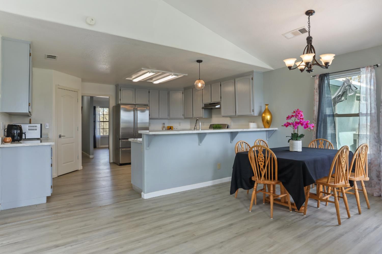 4896 Chuckwagon Dr, Copperopolis, CA 95228