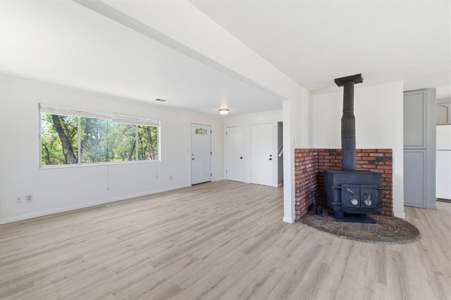 4896 Chuckwagon Dr, Copperopolis, CA 95228