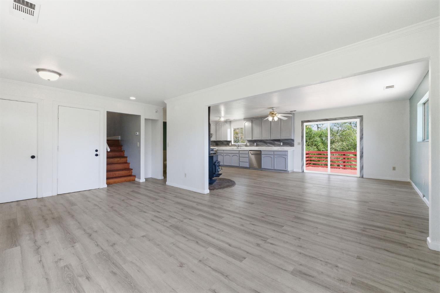 4896 Chuckwagon Dr, Copperopolis, CA 95228