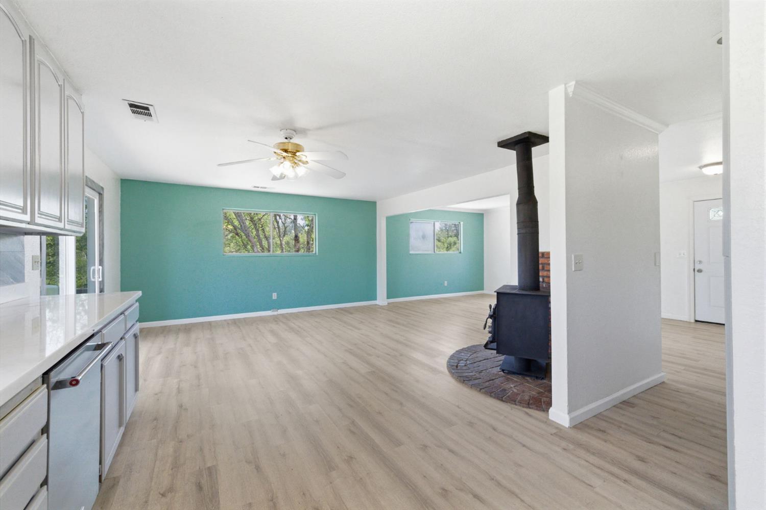 4896 Chuckwagon Dr, Copperopolis, CA 95228