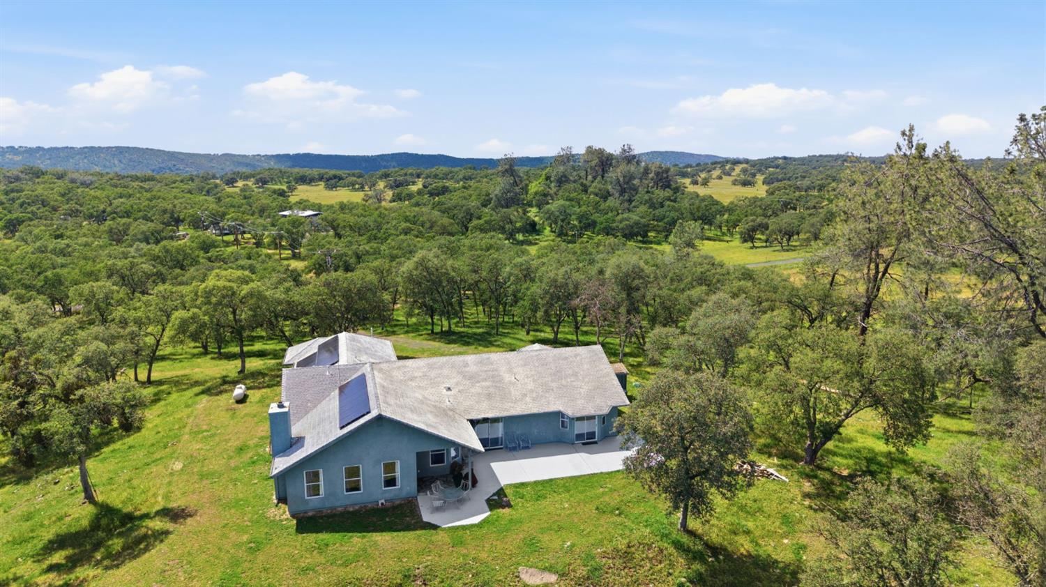 4896 Chuckwagon Dr, Copperopolis, CA 95228