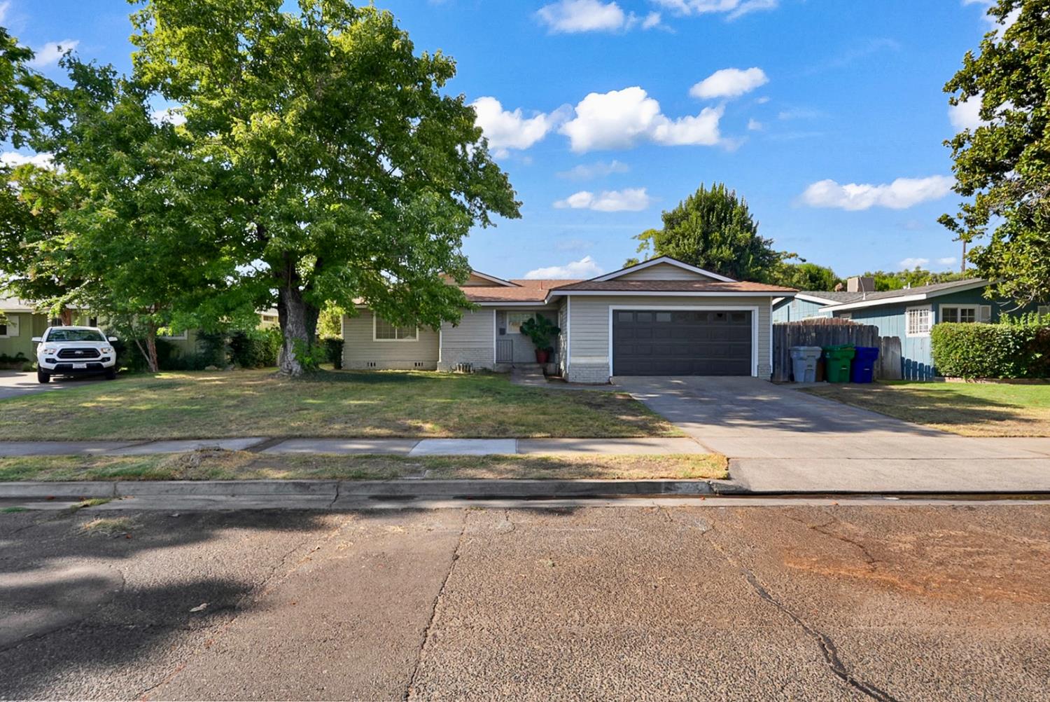 1527 Underwood Ave, Atwater, CA 95301