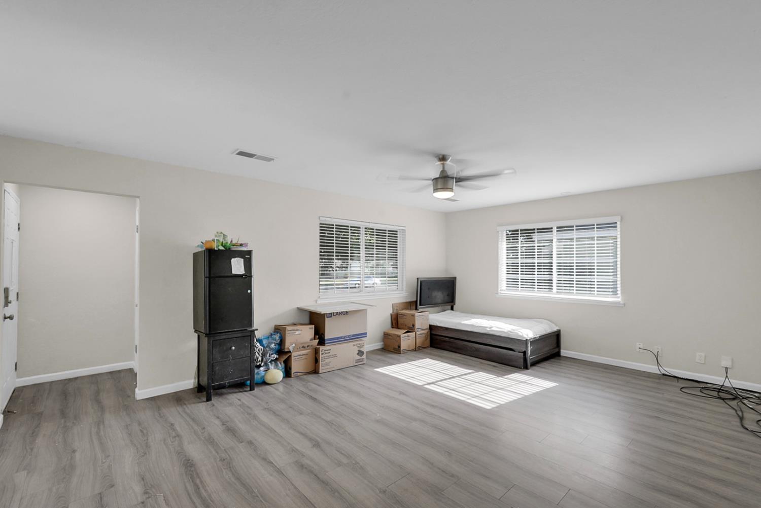 1527 Underwood Ave, Atwater, CA 95301