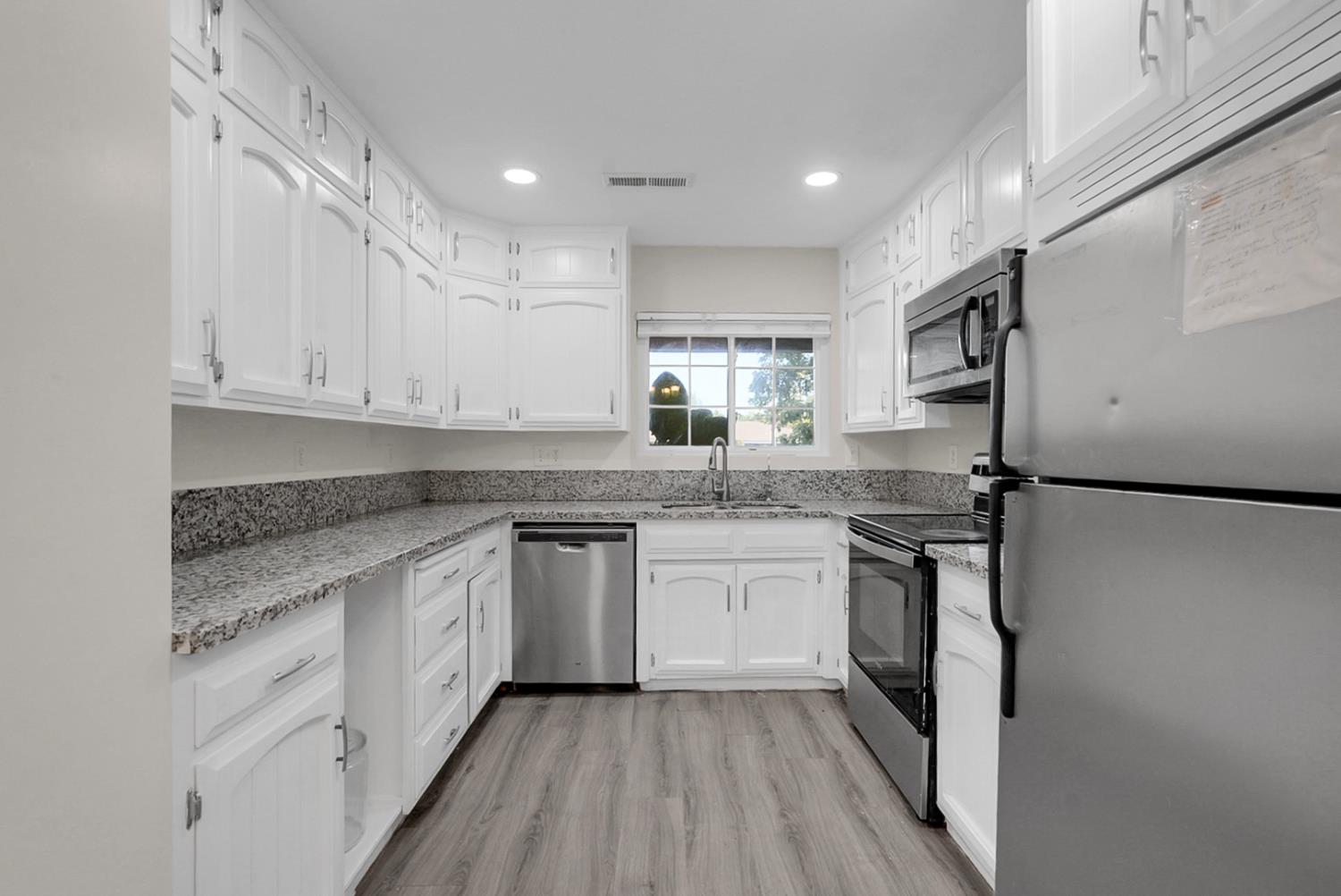 1527 Underwood Ave, Atwater, CA 95301
