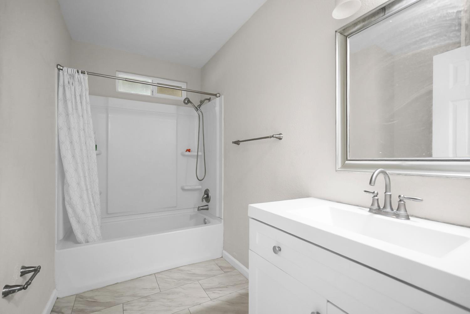 1527 Underwood Ave, Atwater, CA 95301