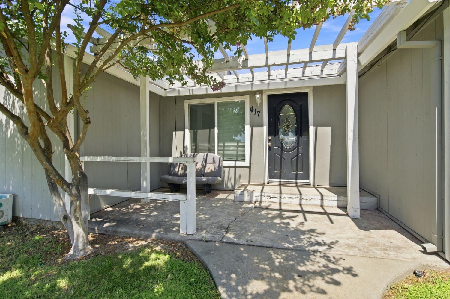 417 Sutter St, Manteca, CA 95336