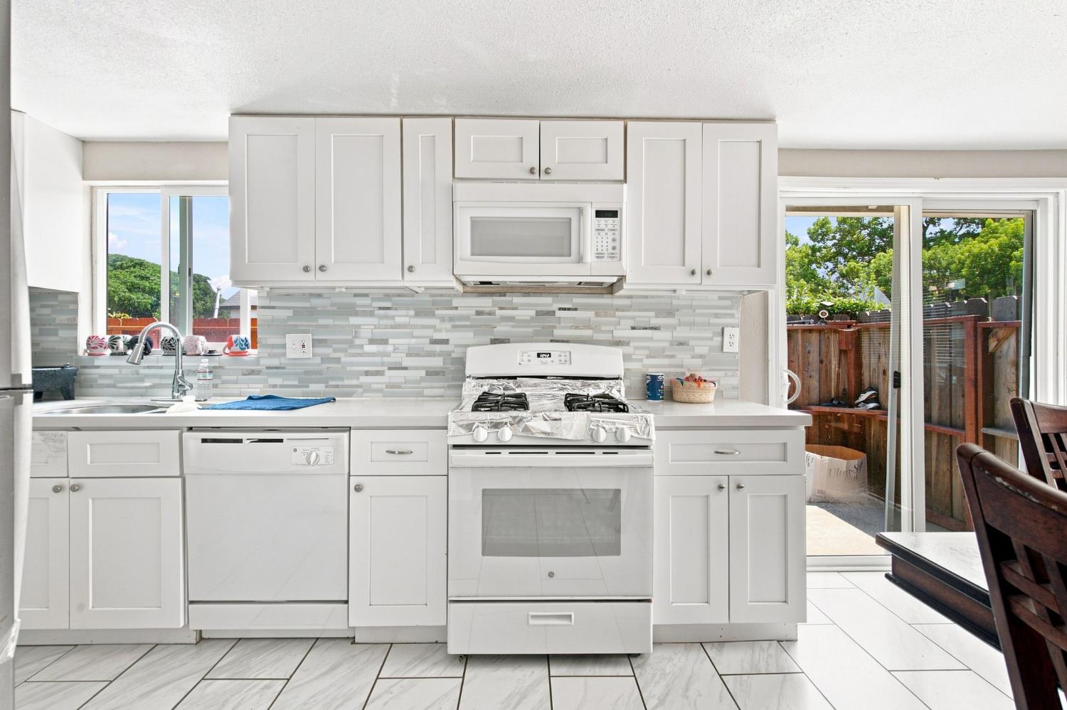 417 Sutter St, Manteca, CA 95336